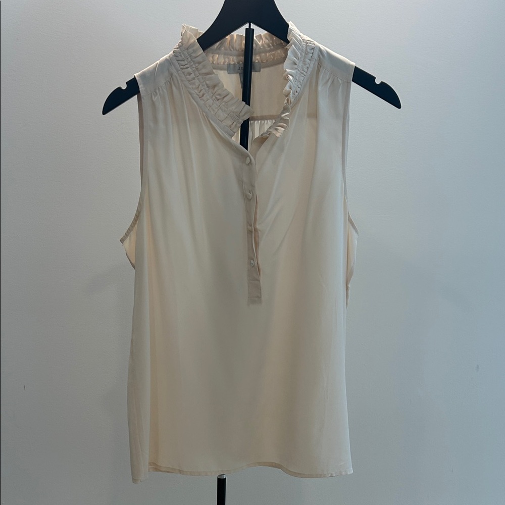 J. Crew Cream Ruffled Sleeveless Top 💯 silk - size 10
